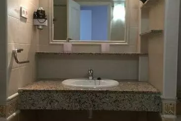 Apartamentos Delfin - Es Calo