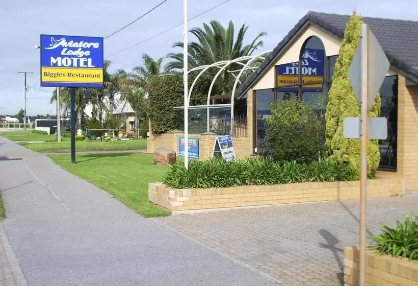 Fotos del hotel Aviators Lodge:  4