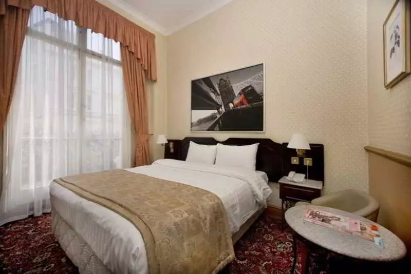 Fotos del hotel Holiday Villa:  2