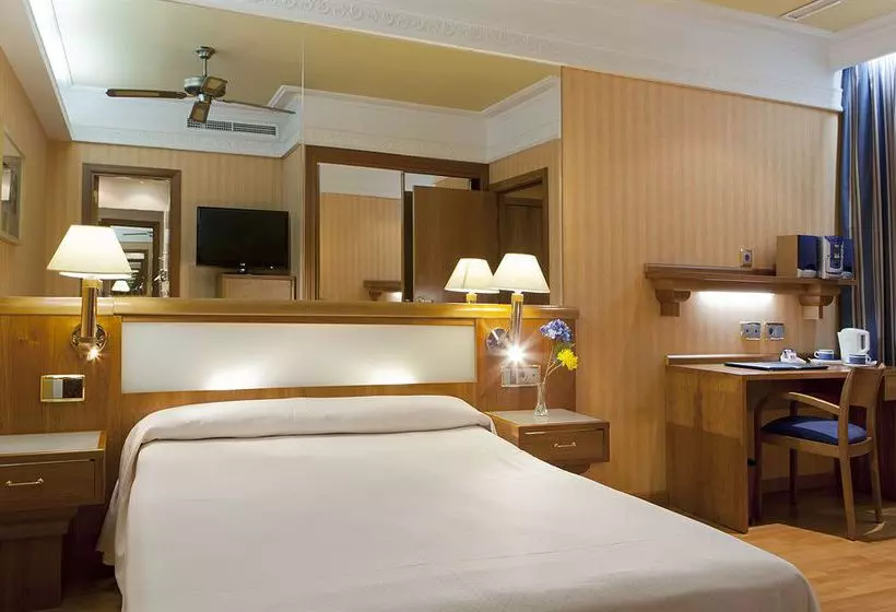 Fotos del hotel Gran Vía 70 Spa:  14