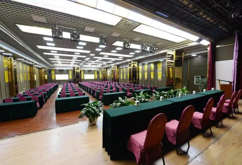 Fotos del hotel Jinan Yuquan Simpson:  4