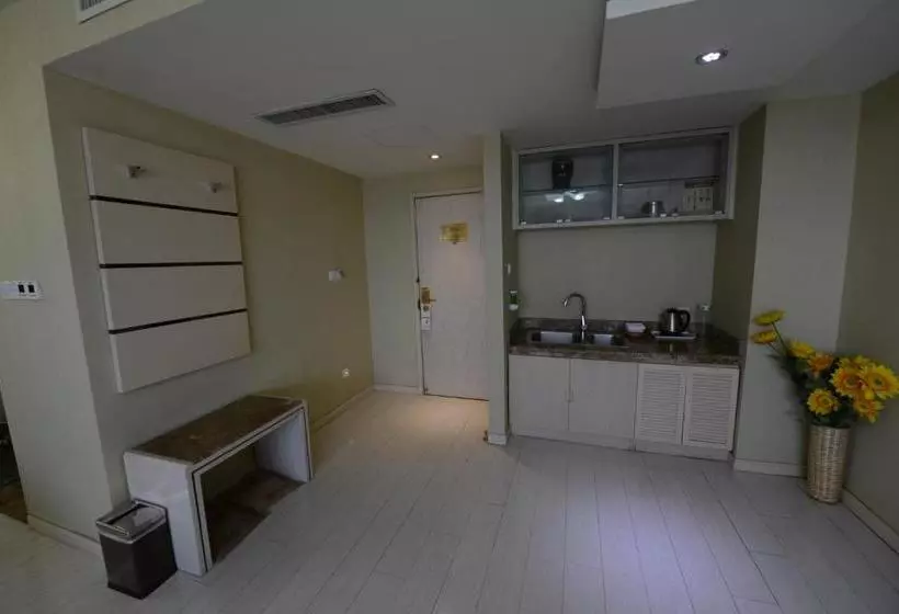 Fotos del hotel Jinan Yuquan Simpson:  8