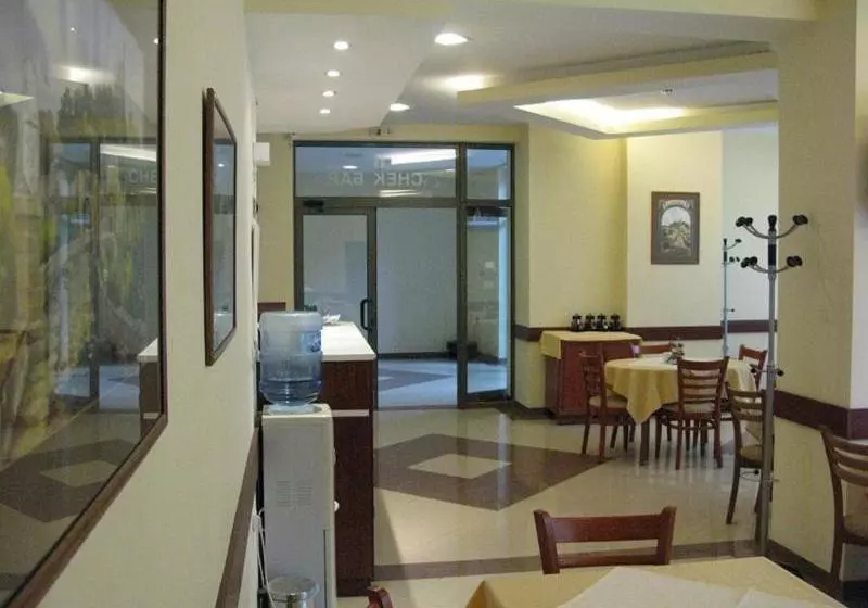 Fotos del hotel Tarnovo:  4