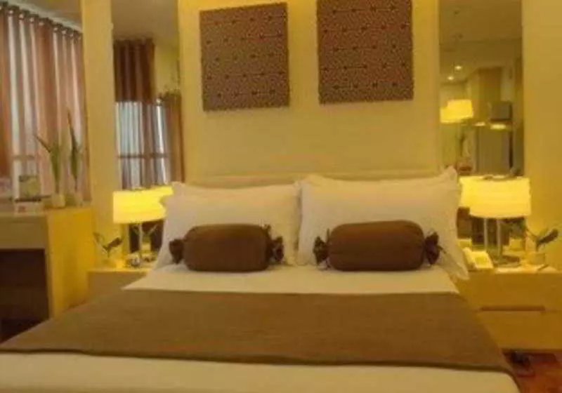 Fotos del hotel The Garden Heights Condotel:  4