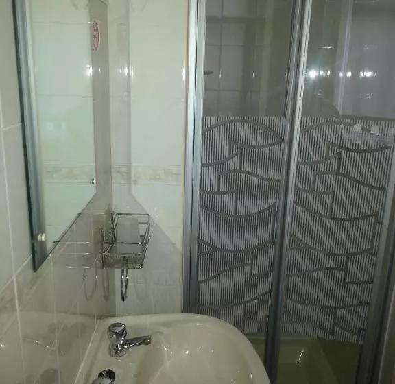 Fotos del hotel Lynwood Hotel:  12