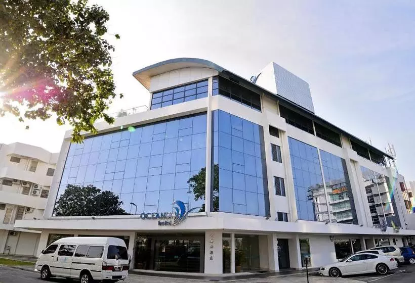 Fotos del hotel Oceania:  5