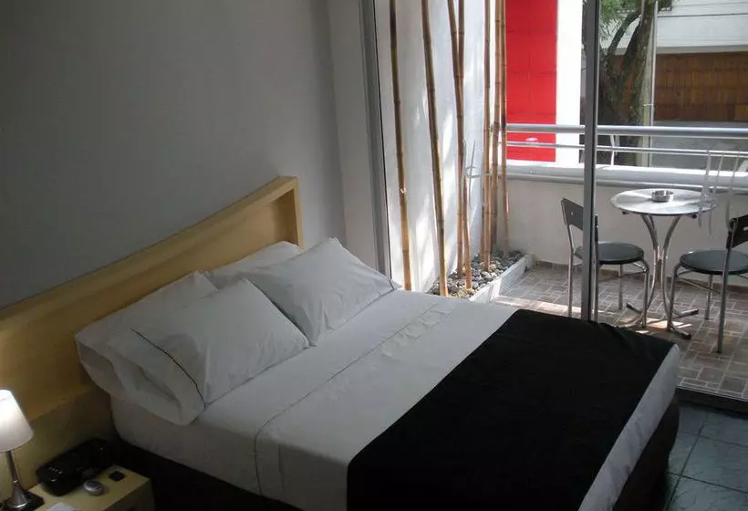 Fotos del hotel In House The:  3