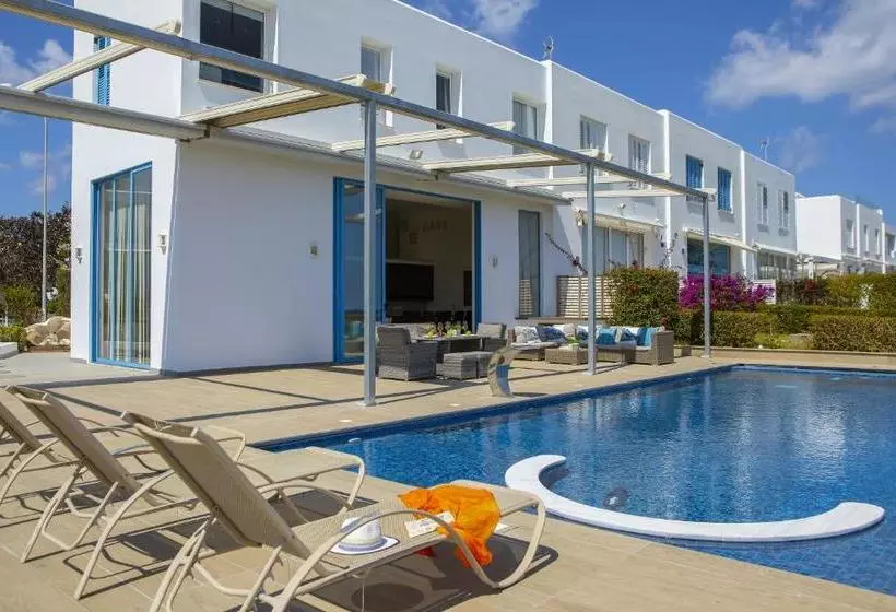 Fotos del hotel Infinity Villa:  2