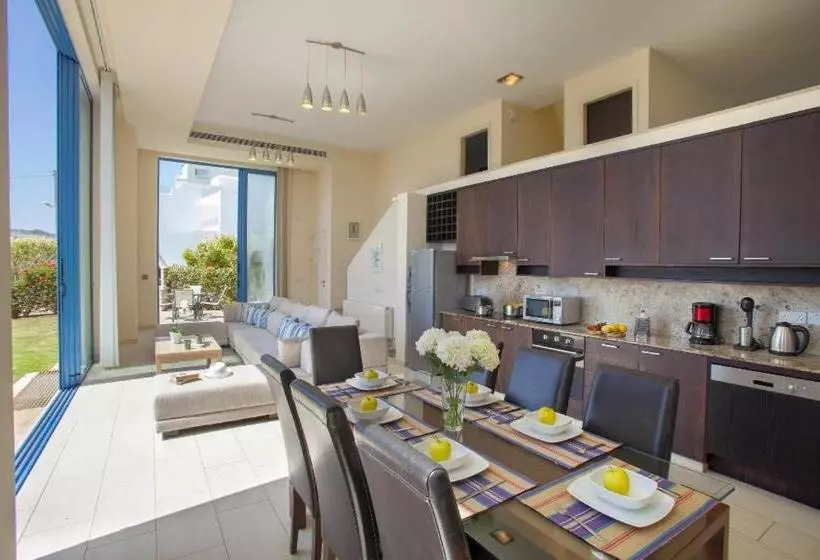 Fotos del hotel Infinity Villa:  12