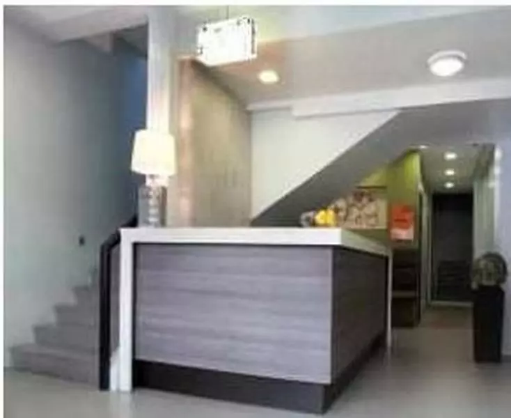 Fotos del hotel Zen Rooms Lorenzzo Suites Makati:  2