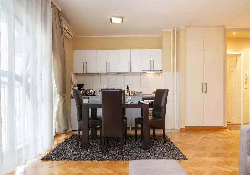 Fotos del hotel Apartment Little Bay:  15