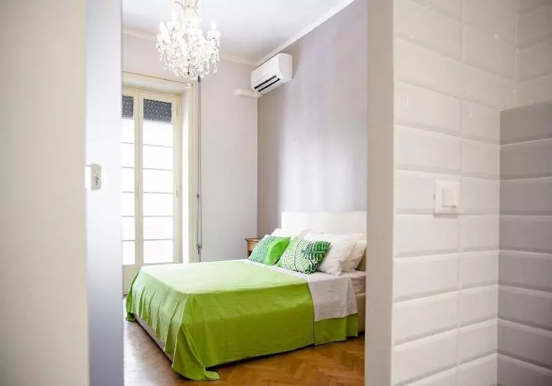 Fotos del hotel C'Est La Vie Rooms:  15