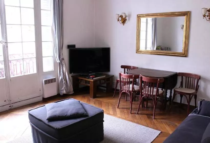 Fotos del hotel Mithouard Apartment:  7