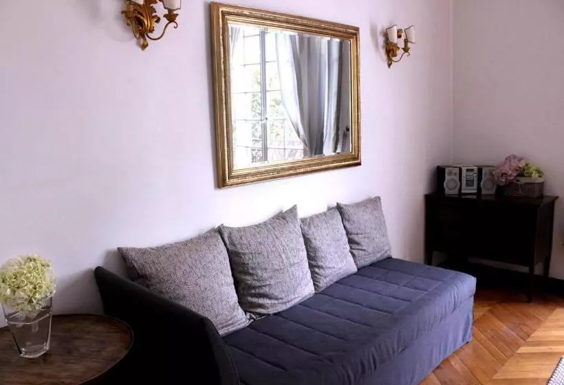 Fotos del hotel Mithouard Apartment:  9