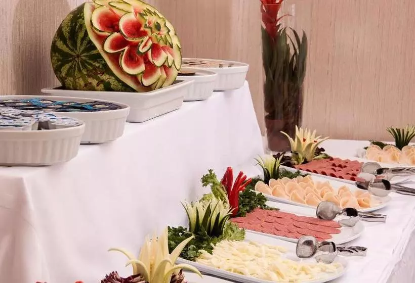 Fotos del hotel Golden Way Giyimkent:  11