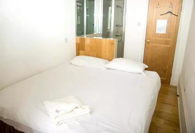 Fotos del hotel Cecil House:  8