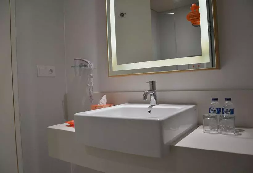 Fotos del hotel Harris Hotel Raya Kuta:  16