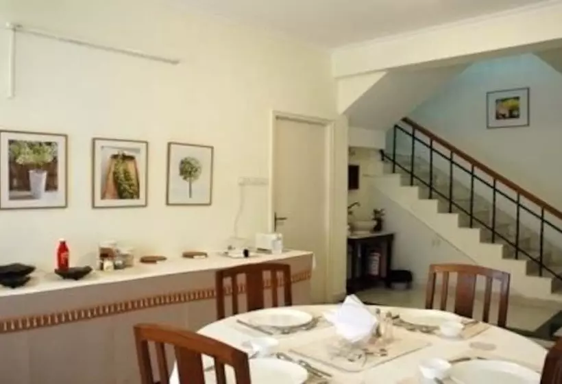 Fotos del hotel Executive Comfort Guest House St. Mary's Road:  2