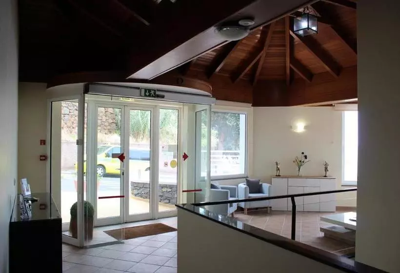 Fotos del hotel Tarmarplace:  2