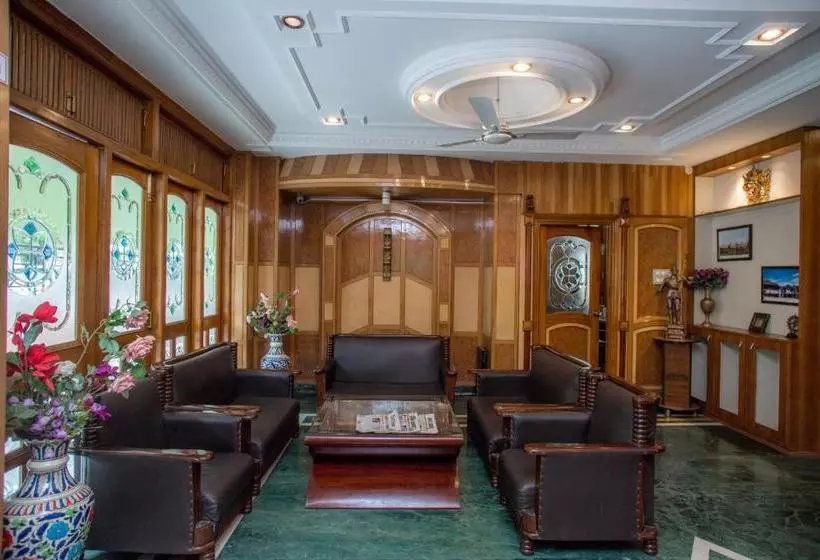 Fotos del hotel Beyond Stay Karnika Dharamshala:  8