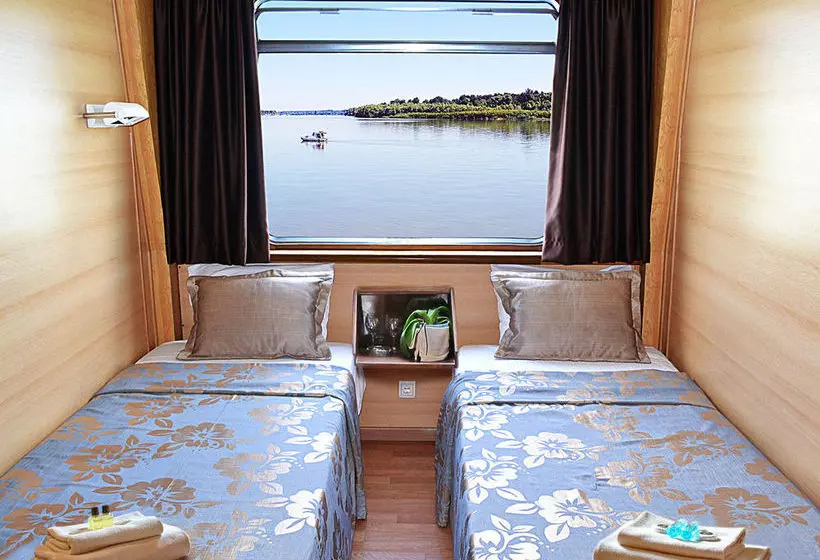 Fotos del hotel Compass River City Boatel:  24