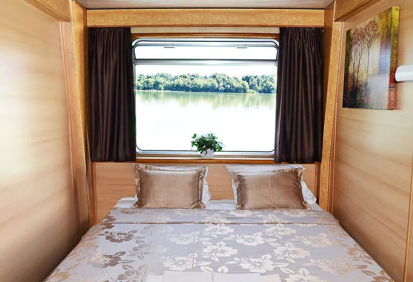 Fotos del hotel Compass River City Boatel:  20