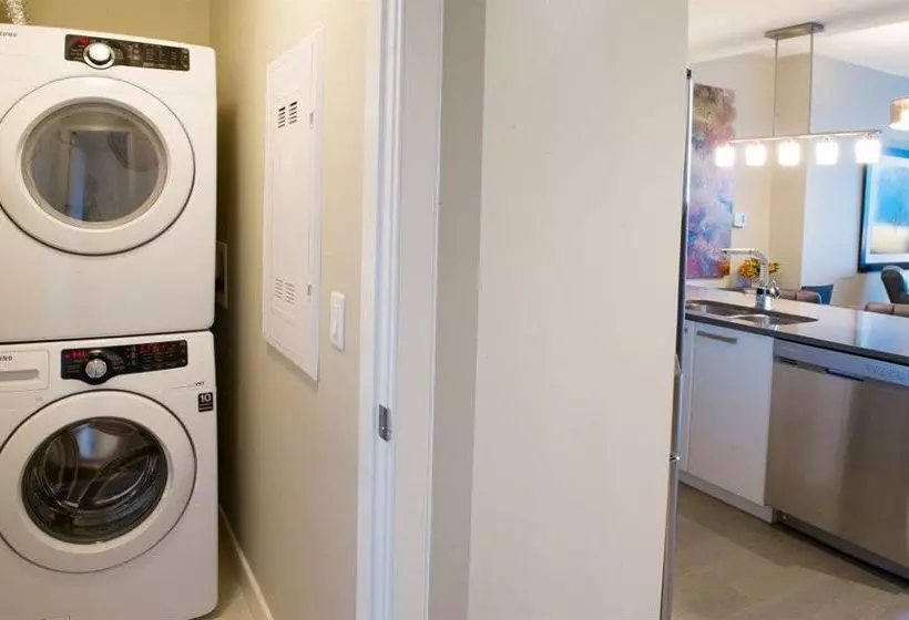 Fotos del hotel Executive Suites By Roseman - Keynote Towers:  23