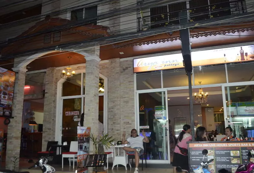 Fotos del hotel Arya Inn Pattaya Beach Hotel:  2