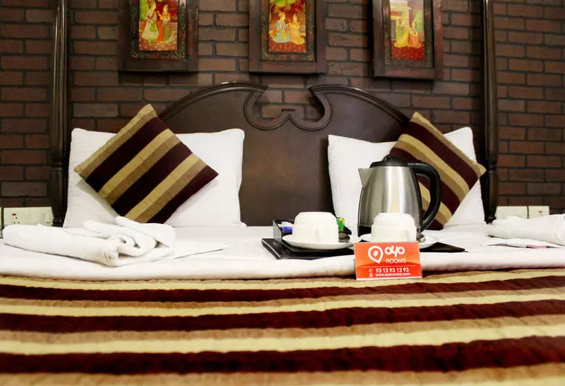 Fotos del hotel Oyo Premium Rajouri Garden Janta Market:  10