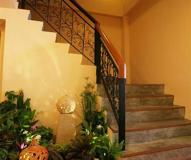 Fotos del hotel High Lords Residence:  3