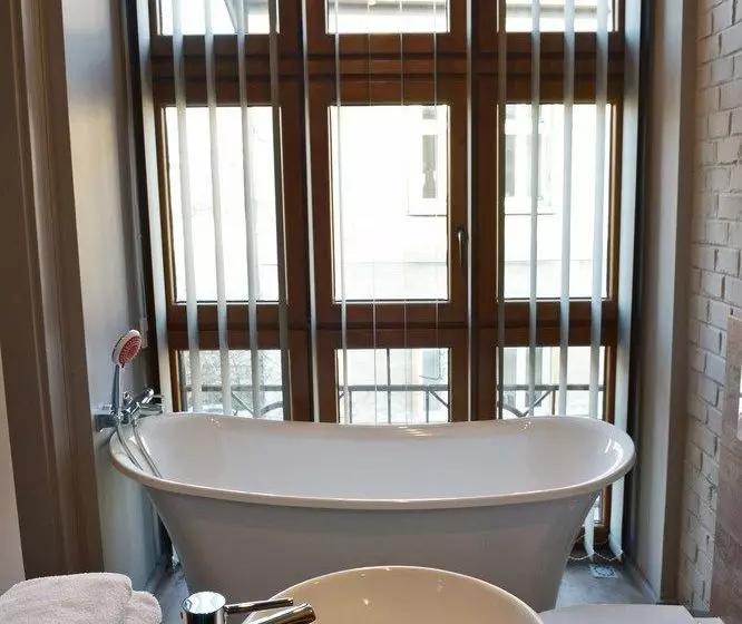 Fotos del hotel La Gioia Grey Stylish Apartments:  22