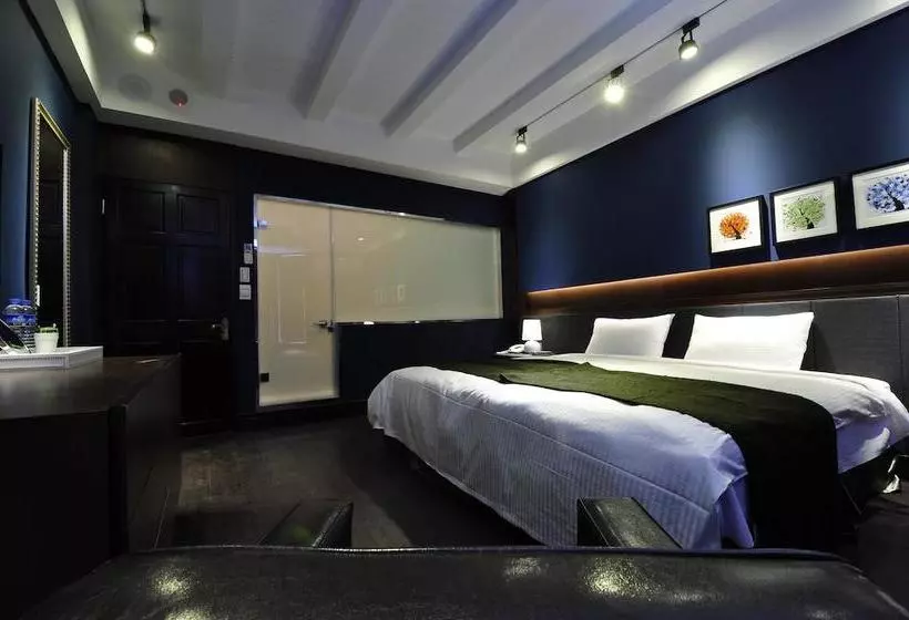 Fotos del hotel Young Motel:  14