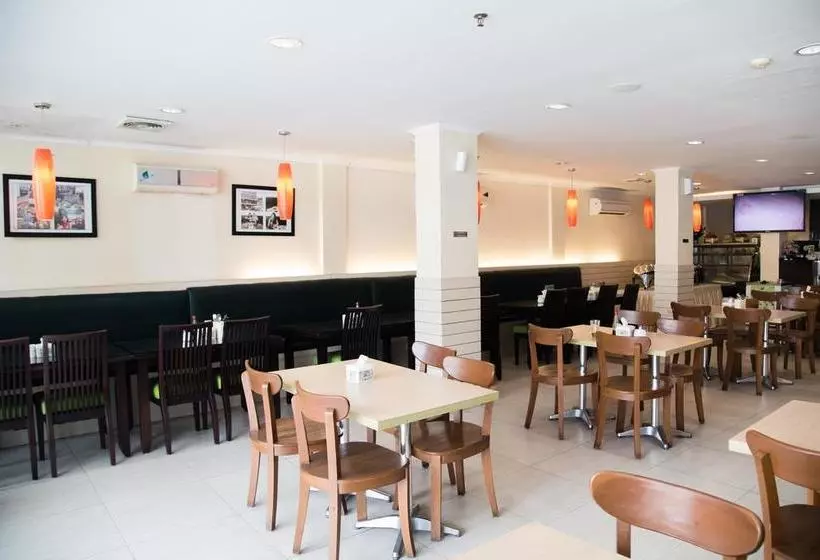 Fotos del hotel Nite And Day Jakarta Roxy:  19