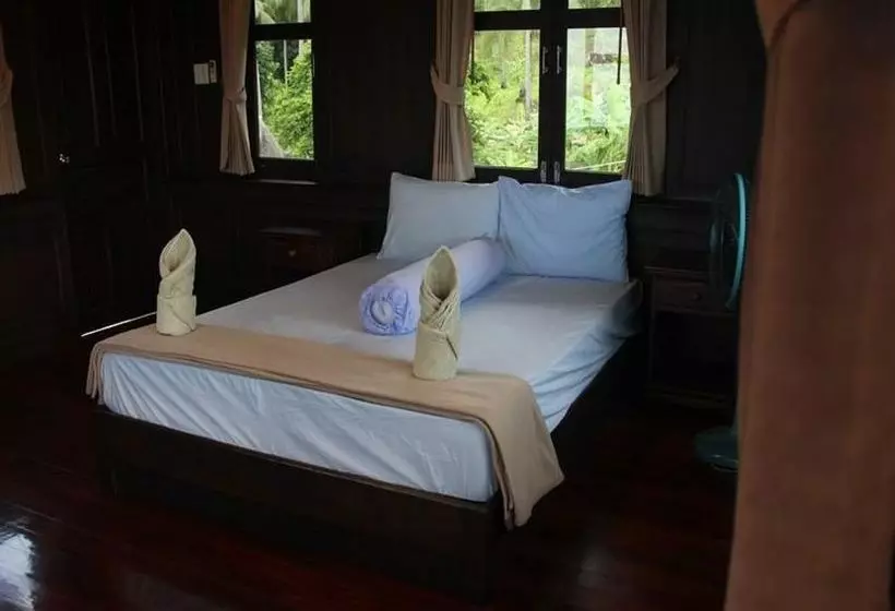 Fotos del hotel Apichada Villa:  12