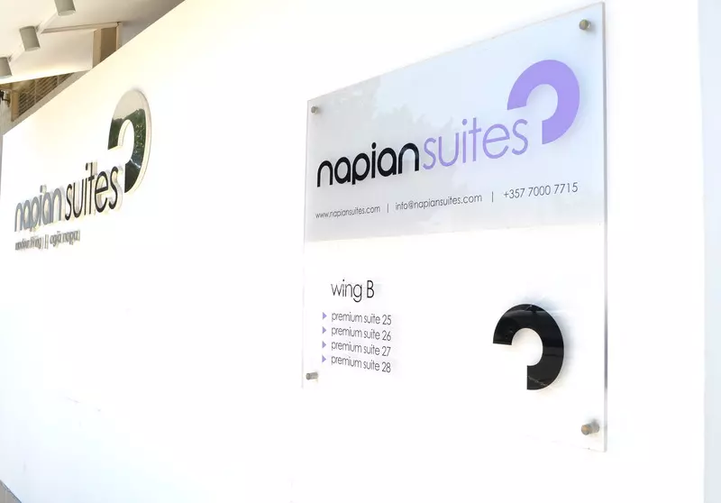 Fotos del hotel Napian Suites:  3