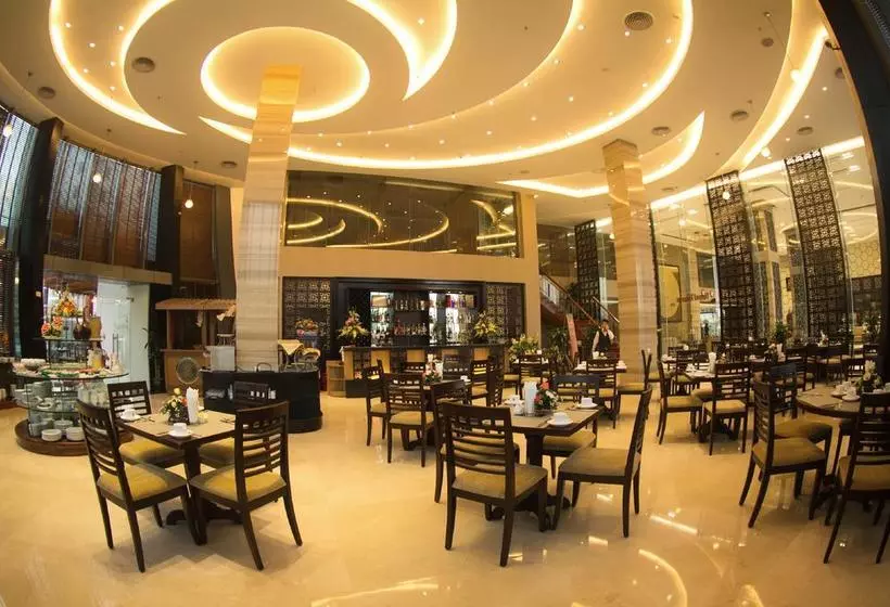 Fotos del hotel Halong Palace:  15