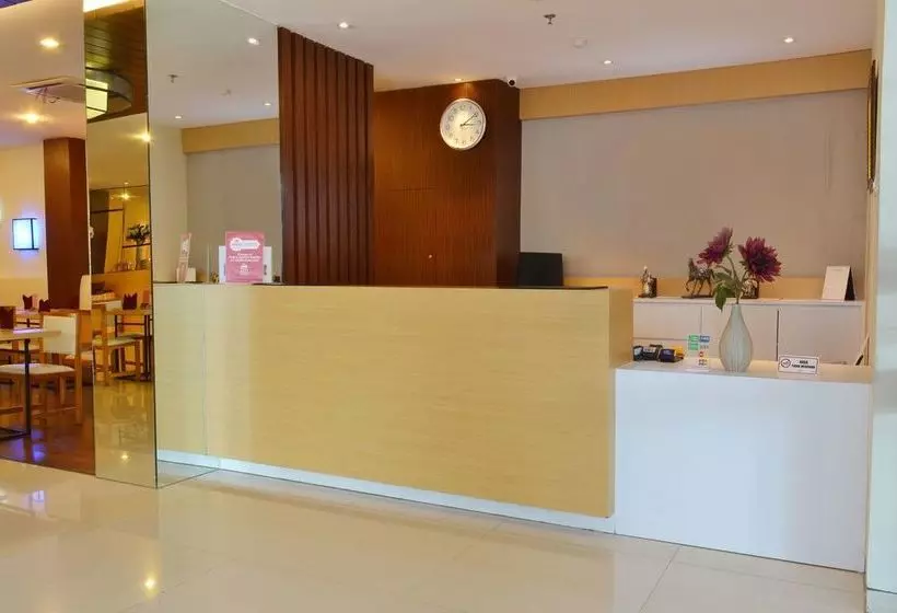 Fotos del hotel Zen Rooms Basic Kedung Sari Wonorejo:  2