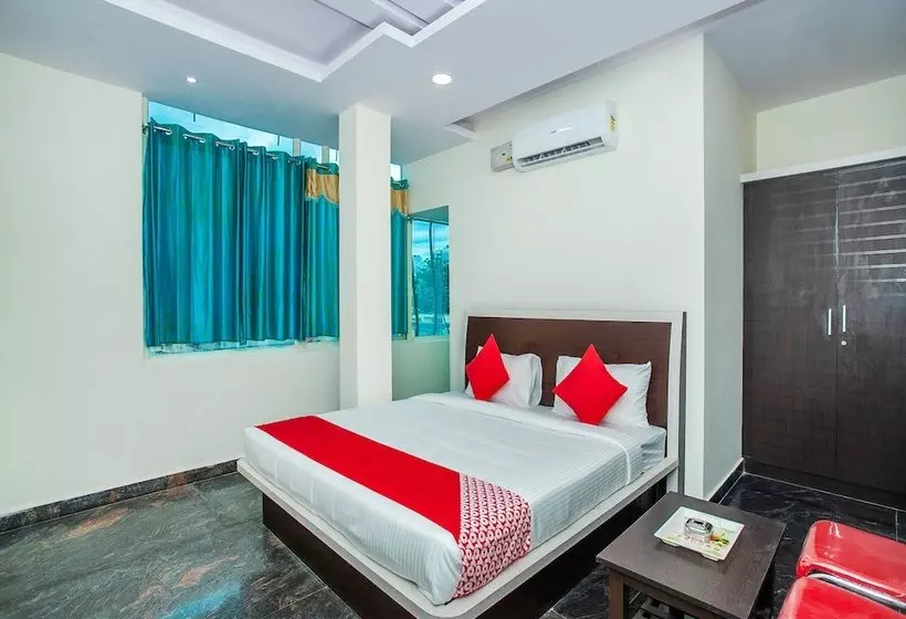 Oyo 16405 Rg Residency