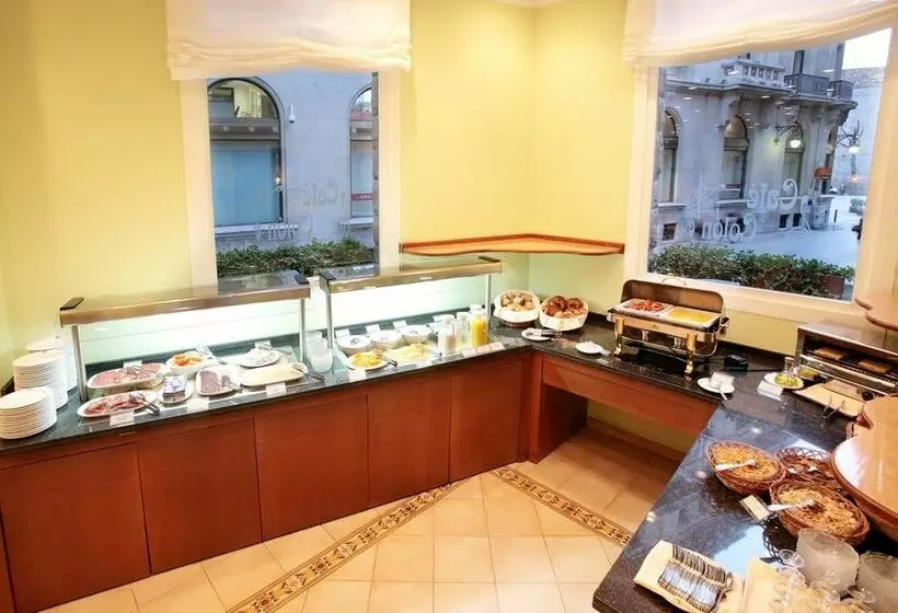 Fotos del hotel Regencia Colón:  17