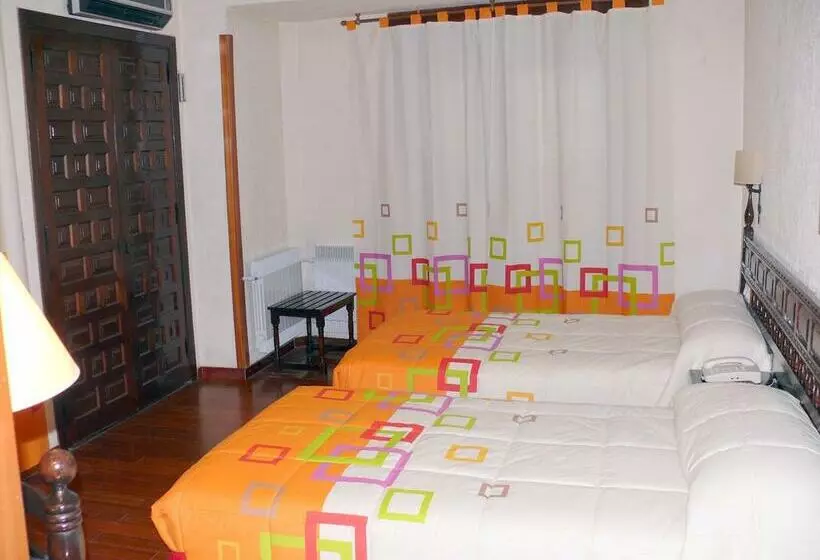 Fotos del hotel Restaurante Las Galias:  10