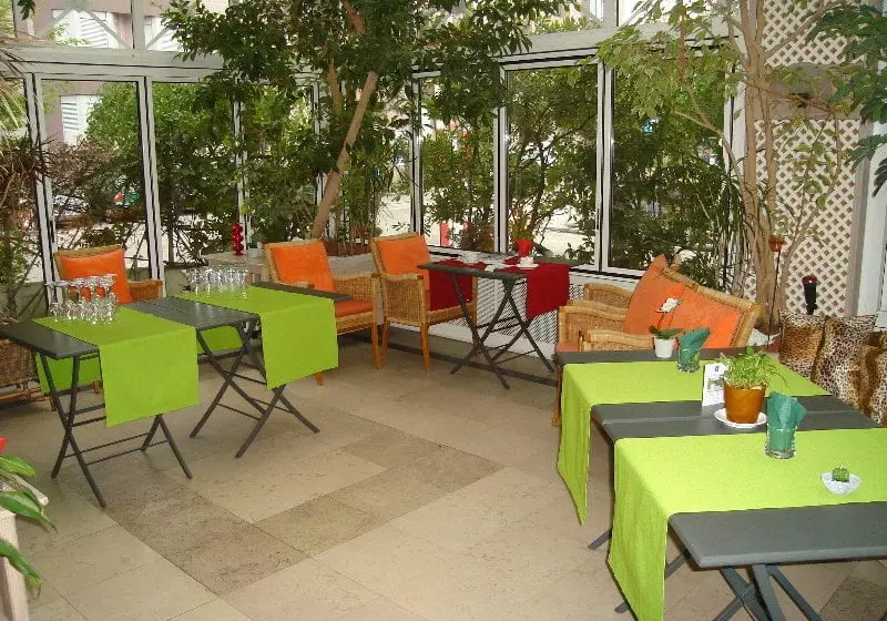 Fotos del hotel Hostellerie De La Vendee:  9