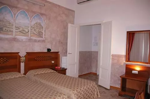 Fotos del hotel Olimpia:  14