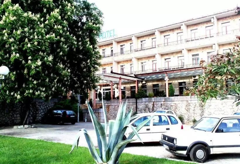 Fotos del hotel Leotar:  6
