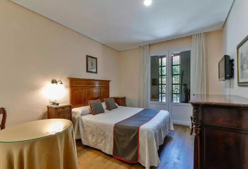 Fotos del hotel Santillana:  2