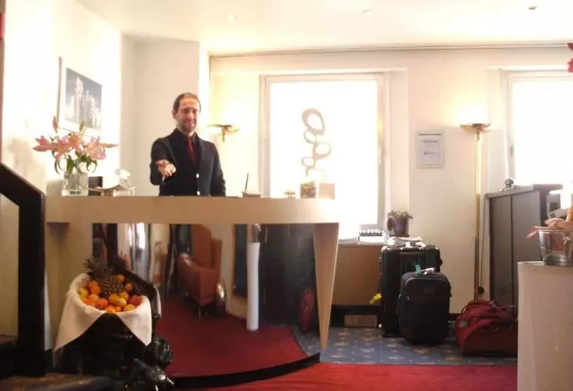 Fotos del hotel Central  Duesseldorf:  13