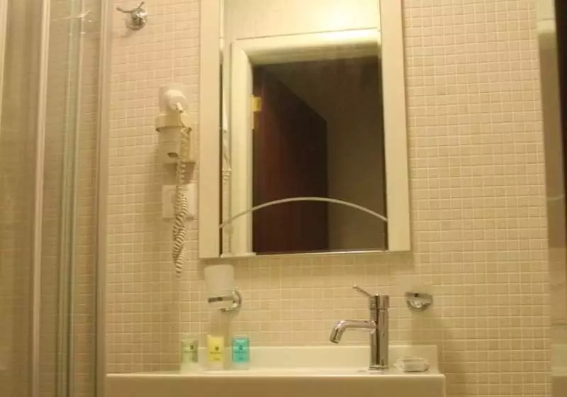 Fotos del hotel Mono Suites:  9