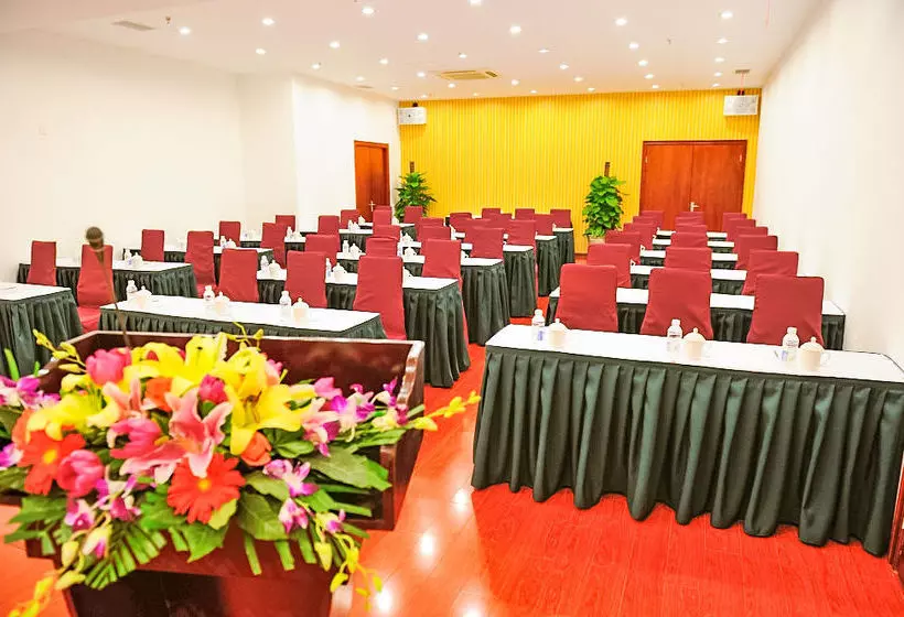 Fotos del hotel Eastern Garden Service Apartment:  8