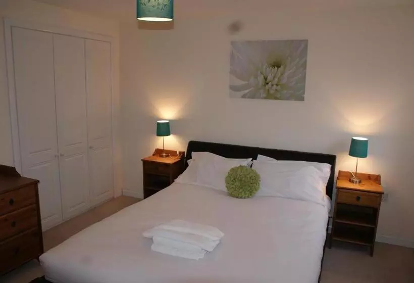 Fotos del hotel Brunel Crescent:  12