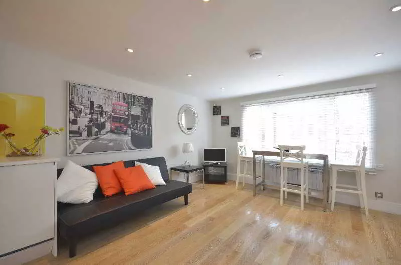 Fotos del hotel West End Living:  5