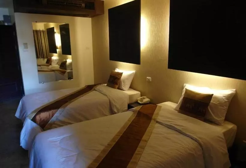 Fotos del hotel Tawan Court:  12